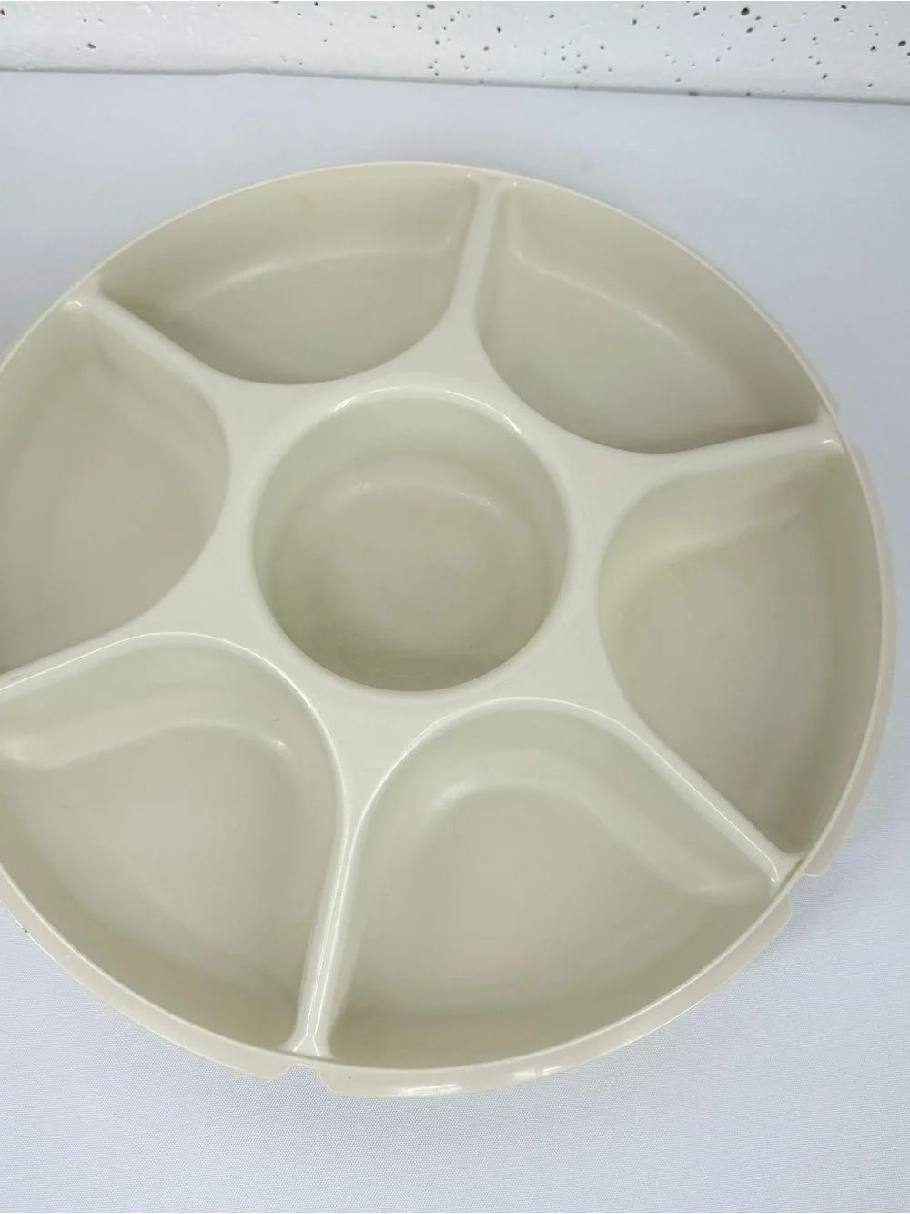 Vintage Tupperware Almond Portable Picnic Serving Center Tray Model 1665